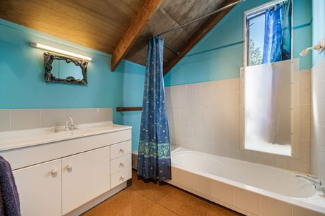 Photo of property in 22 Ocean Road, Surfdale, Waiheke Island, 1081