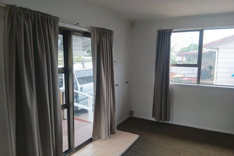 Photo of property in 2/3 Ririno Place, Manurewa, Auckland, 2102