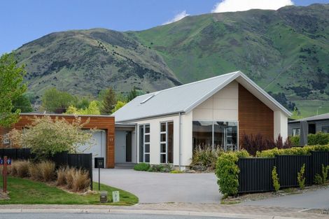 Photo of property in 17 Daniels Terrace, Wanaka, 9305