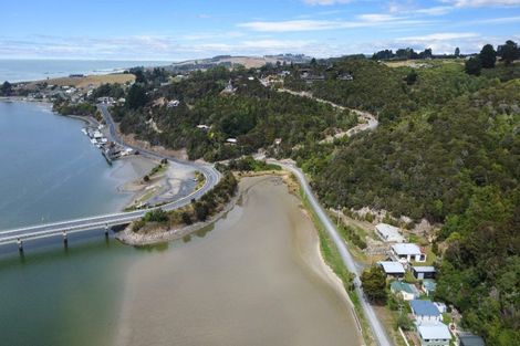 Photo of property in 25 Riverside Road, Taieri Mouth, Brighton, 9091