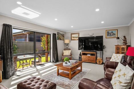 Photo of property in 23 Albert Drive, Clyde, 9330