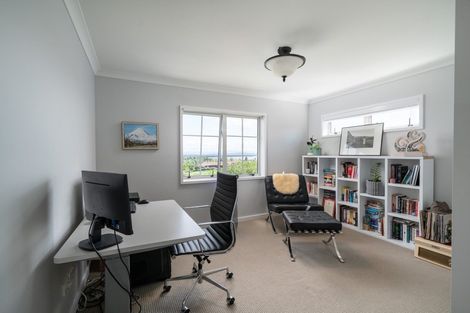 Photo of property in 18 Chateau Crescent, Rangatira Park, Taupo, 3330