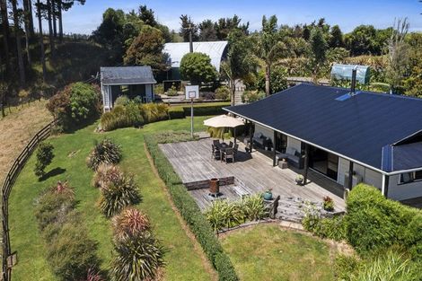 Photo of property in 543 Mataro Road, Onaero, Urenui, 4375