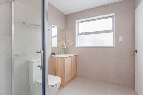 Photo of property in 75a Lynden Avenue, Hillcrest, Auckland, 0627