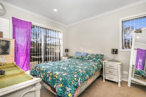 Photo of property in 6a Braeburn Place, Takanini, 2112