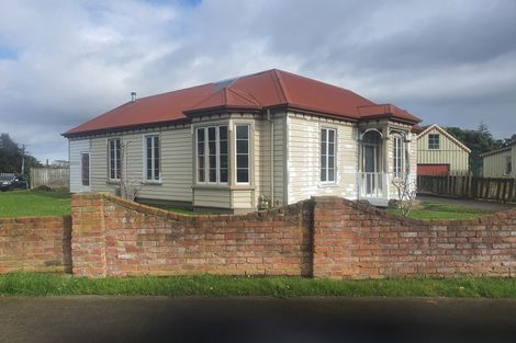 Photo of property in 102 Atawhai Road, Fitzherbert, Palmerston North, 4410