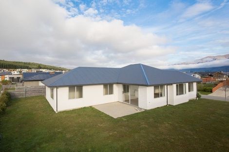 Photo of property in 7 Sunnyside Lane, Wanaka, 9305