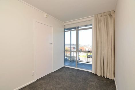 Photo of property in 23 Rangitane Street, Maupuia, Wellington, 6022