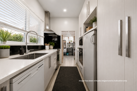 Photo of property in 69 Ferguson Street, Manurewa East, Auckland, 2102