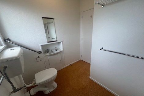 Photo of property in 63 Litten Road, Cockle Bay, Auckland, 2014