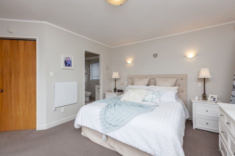 Photo of property in 83 Cedar Drive, Paraparaumu Beach, Paraparaumu, 5032