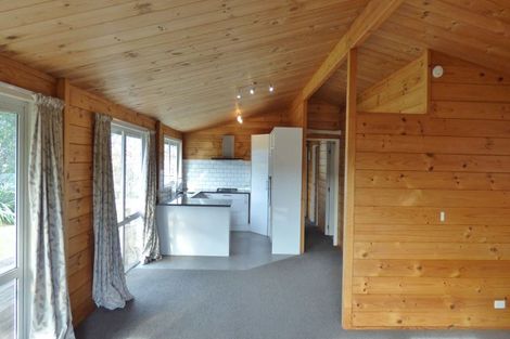 Photo of property in 43 Charlotte Street, Stanmore Bay, Whangaparaoa, 0932