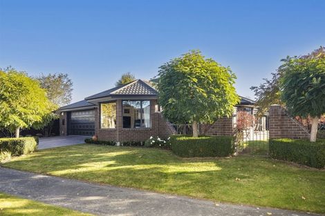 Photo of property in 4 Vaughan Way, Redwood, Christchurch, 8051