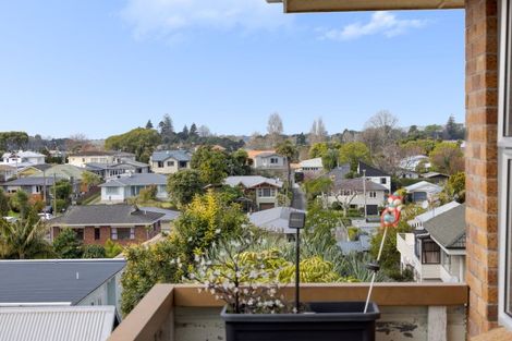 Photo of property in 21 Milton Road, Otumoetai, Tauranga, 3110