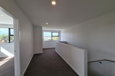 Photo of property in 8a Percy Road, Papamoa Beach, Papamoa, 3118