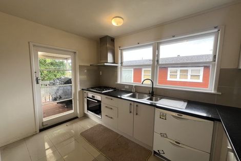 Photo of property in 48 Reeves Road, Pakuranga, Auckland, 2010