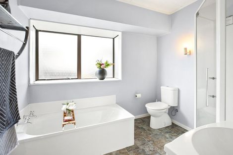 Photo of property in 10 Lickfold Lane, Pukete, Hamilton, 3200