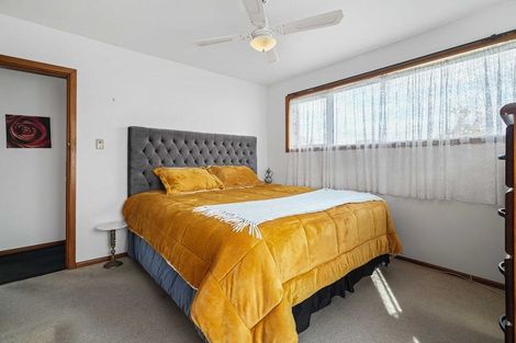 Photo of property in 41 Kathleen Crescent, Hornby, Christchurch, 8042