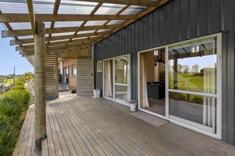 Photo of property in 198 Ngatimaru Road, Tikorangi, Waitara, 4383