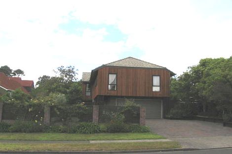 Photo of property in 30 Manutara Avenue, Forrest Hill, Auckland, 0620