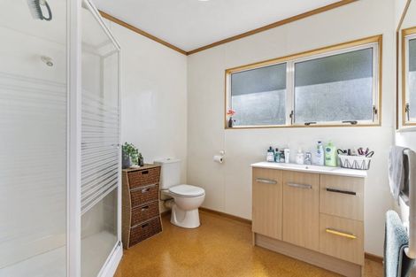 Photo of property in 17 Miles Avenue, Papatoetoe, Auckland, 2025