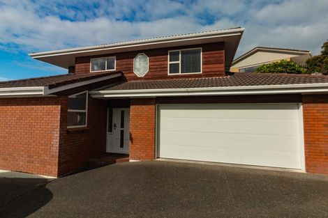 Photo of property in 153b West Harbour Drive, West Harbour, Auckland, 0618