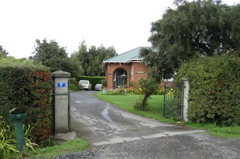 Photo of property in 17 Allen Road South, Waldronville, Dunedin, 9018