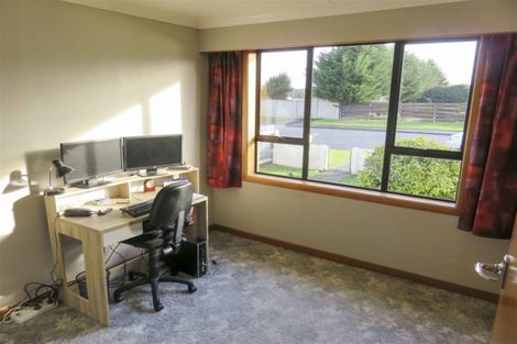 Photo of property in 11 Stephens Street, Waikiwi, Invercargill, 9810