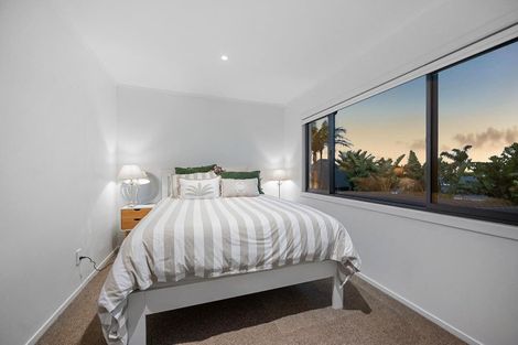Photo of property in 4 Milford Park Place, Milford, Auckland, 0620