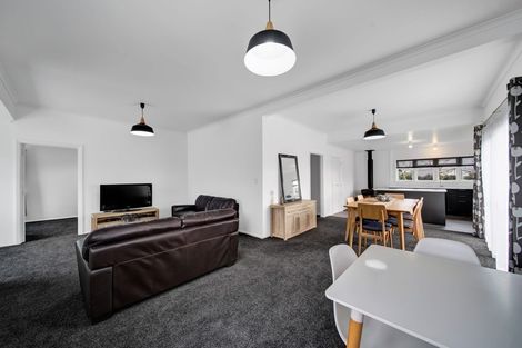 Photo of property in 12 Pitt Street, Normanby, Hawera, 4614