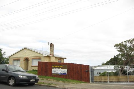 Photo of property in 52 East Street, Pukekohe, 2120