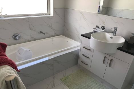 Photo of property in 52 Tupelo Street, Pukete, Hamilton, 3200