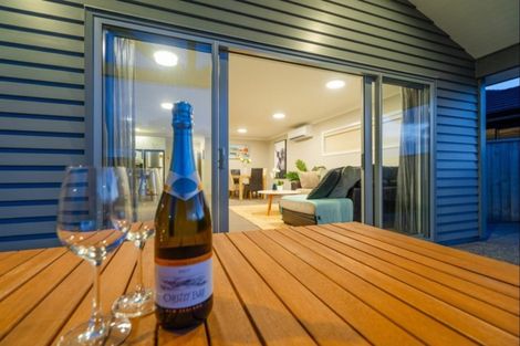 Photo of property in 55 Waipunahau Road, Waikanae, 5036