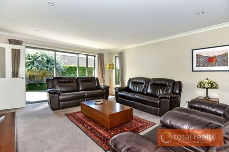 Photo of property in 8 Rosario Place, Aidanfield, Christchurch, 8025