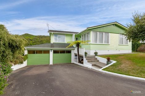 Photo of property in 15 Maple Grove, Maungaraki, Lower Hutt, 5010