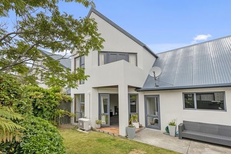 Photo of property in 2/96 Wainui Street, Riccarton, Christchurch, 8041