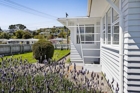 Photo of property in 7 Rosendale Avenue, Spotswood, New Plymouth, 4310