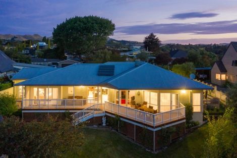 Photo of property in 20a Busby Hill, Havelock North, 4130