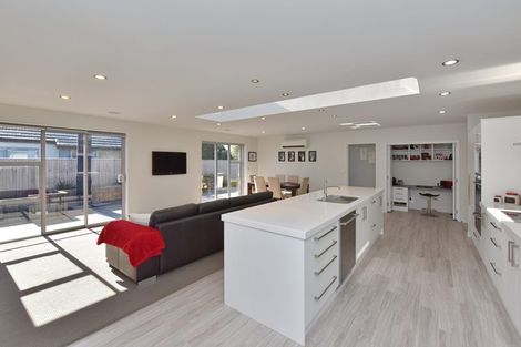 Photo of property in 7 Torrey Pines, Waimairi Beach, Christchurch, 8083