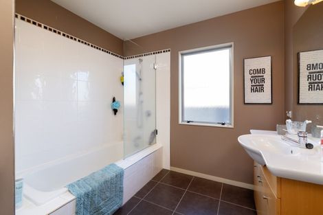 Photo of property in 27 Bermuda Drive, Papamoa Beach, Papamoa, 3118