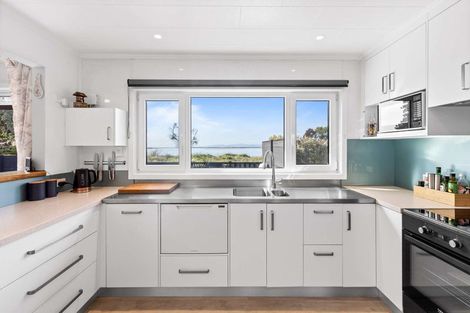 Photo of property in 77 Trewavas Street, Motueka, 7120