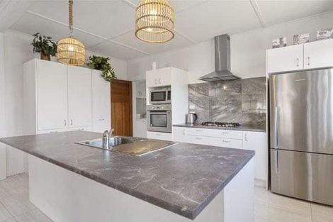 Photo of property in 6 Ngaio Street, Strandon, New Plymouth, 4312