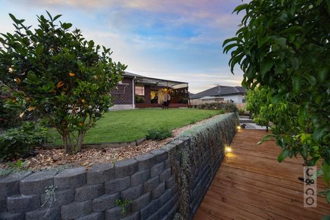 Photo of property in 96 Pohutukawa Parade, Riverhead, 0820