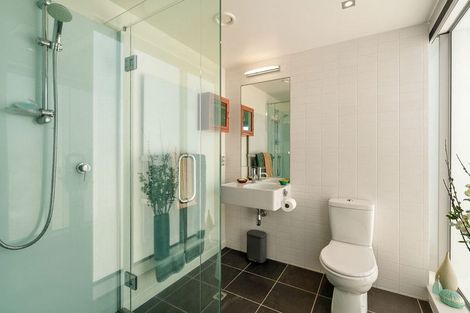 Photo of property in Portal Apartments, 8a/42 Cable Street, Te Aro, Wellington, 6011