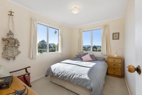Photo of property in 4 Robertson Street, Raglan, 3225
