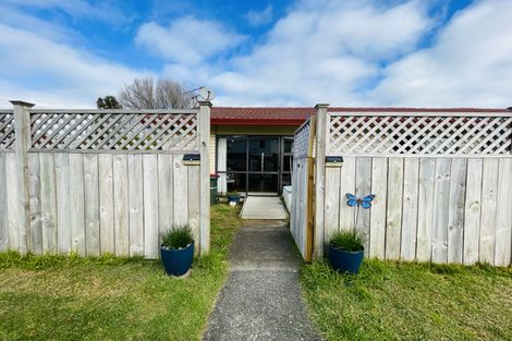 Photo of property in 49a Great South Road, Papatoetoe, Auckland, 2025