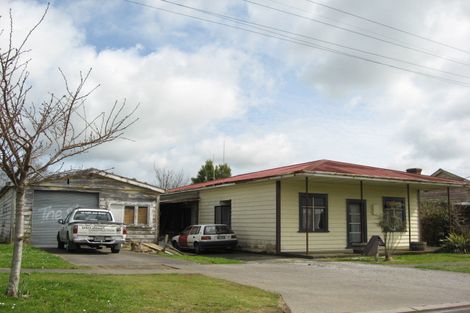 Photo of property in 16 Mahoe Street, Inglewood, 4330