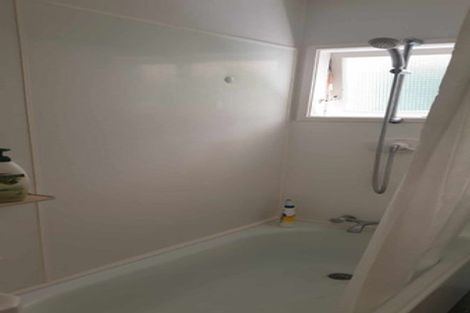 Photo of property in 4/405 Beach Road, Mairangi Bay, Auckland, 0630