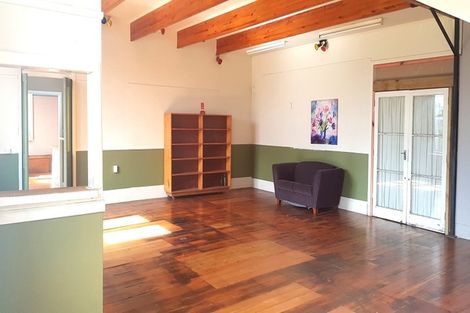 Photo of property in 19 Bedford Street, Patea, 4520