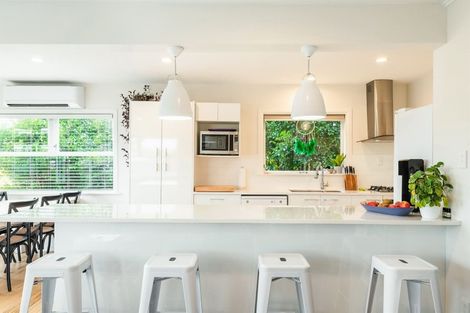 Photo of property in 1/24 William Souter Street, Forrest Hill, Auckland, 0620